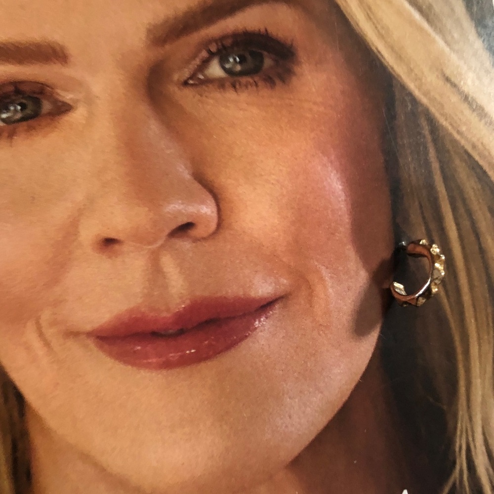 Gold Knot Hoop Earrings - Picture 4 of 5